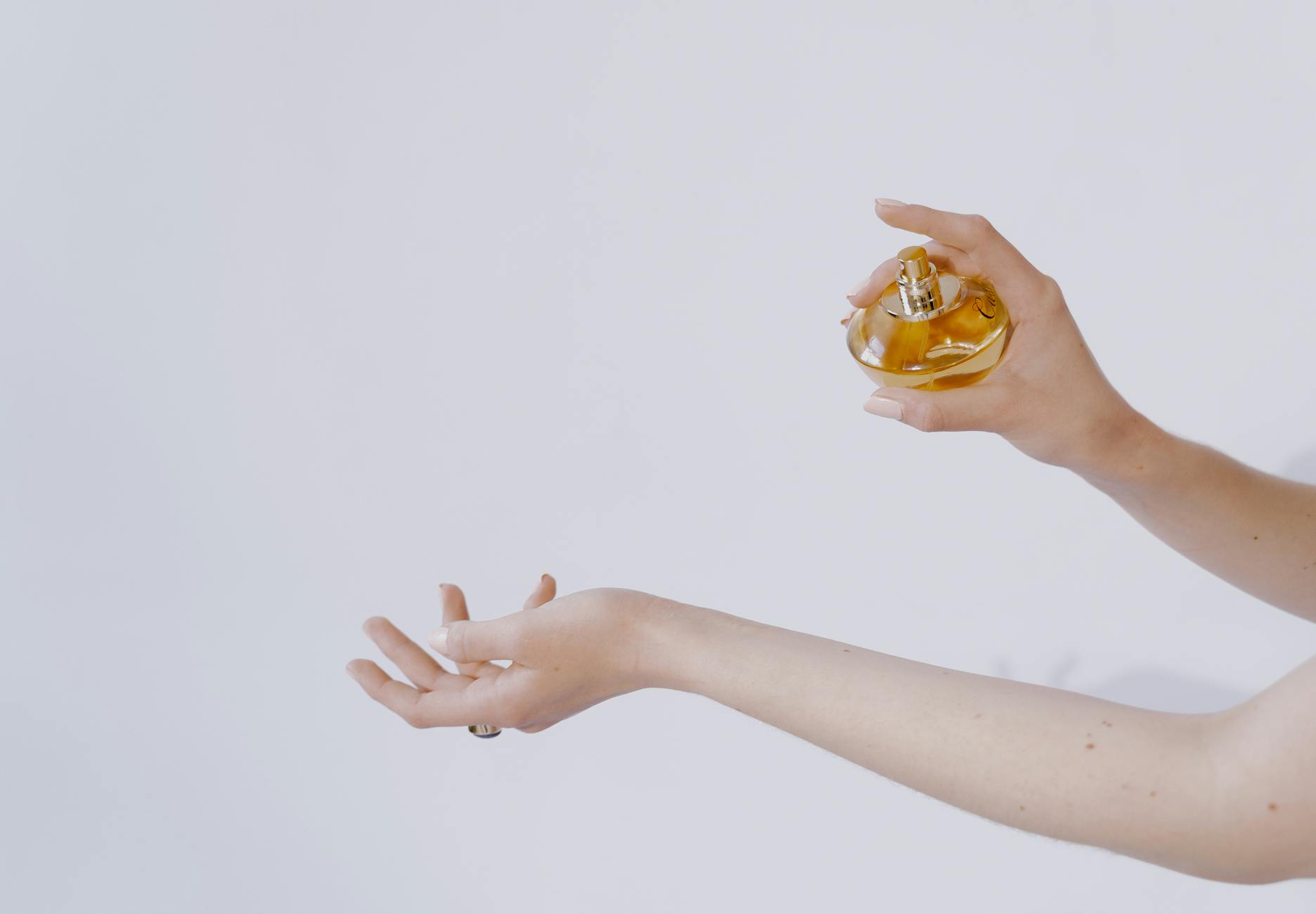 What Are Skin Scent Perfumes?